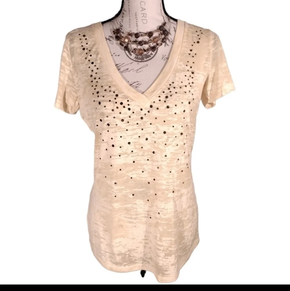 NEXT Level V-Neck Rhinestone Top NWOT - Picture 2 of 4